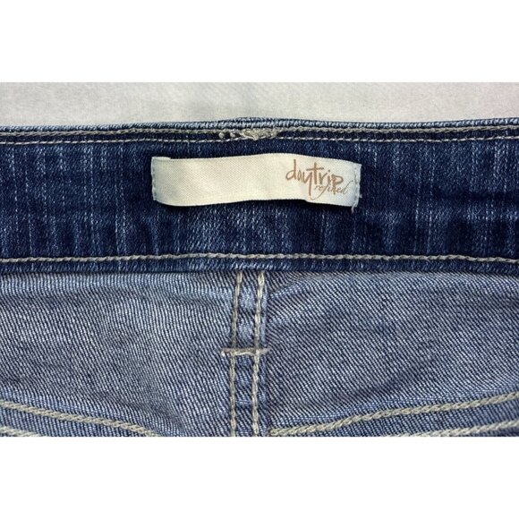 Daytrip Capricorn High Rise Distressed Denim Shorts Size 25 Destroyed Cut Off - Picture 5 of 6